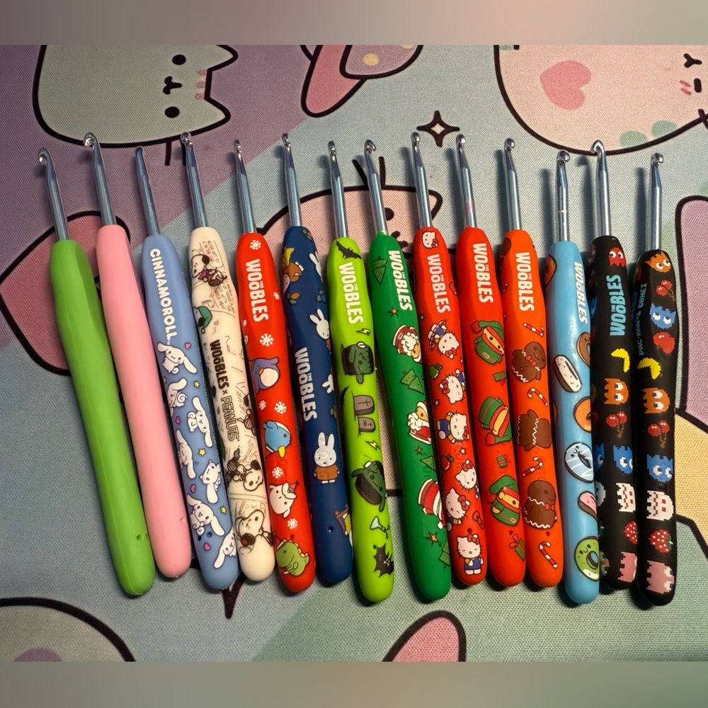 Huge Woobles crochet hook lot